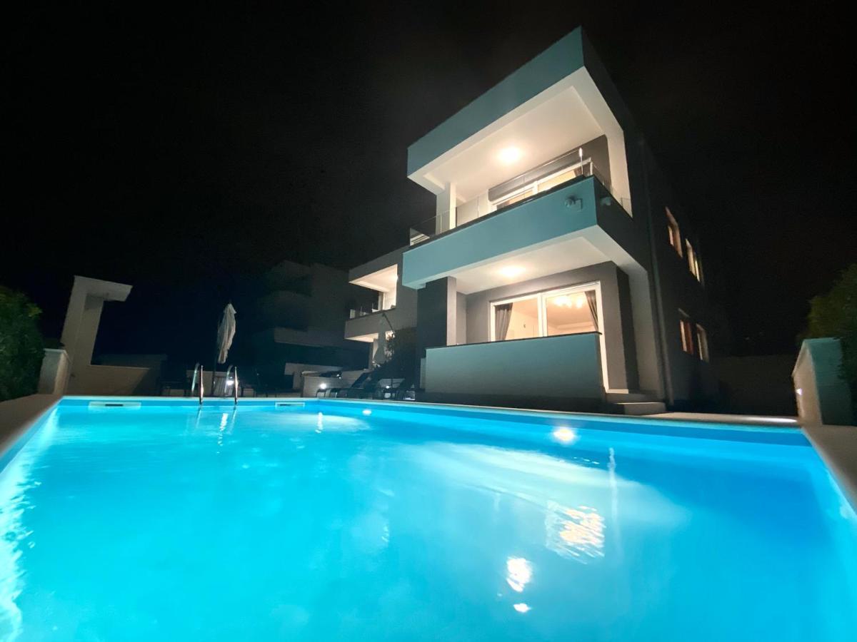 Fantasy Pool Villa Novalja Exteriér fotografie
