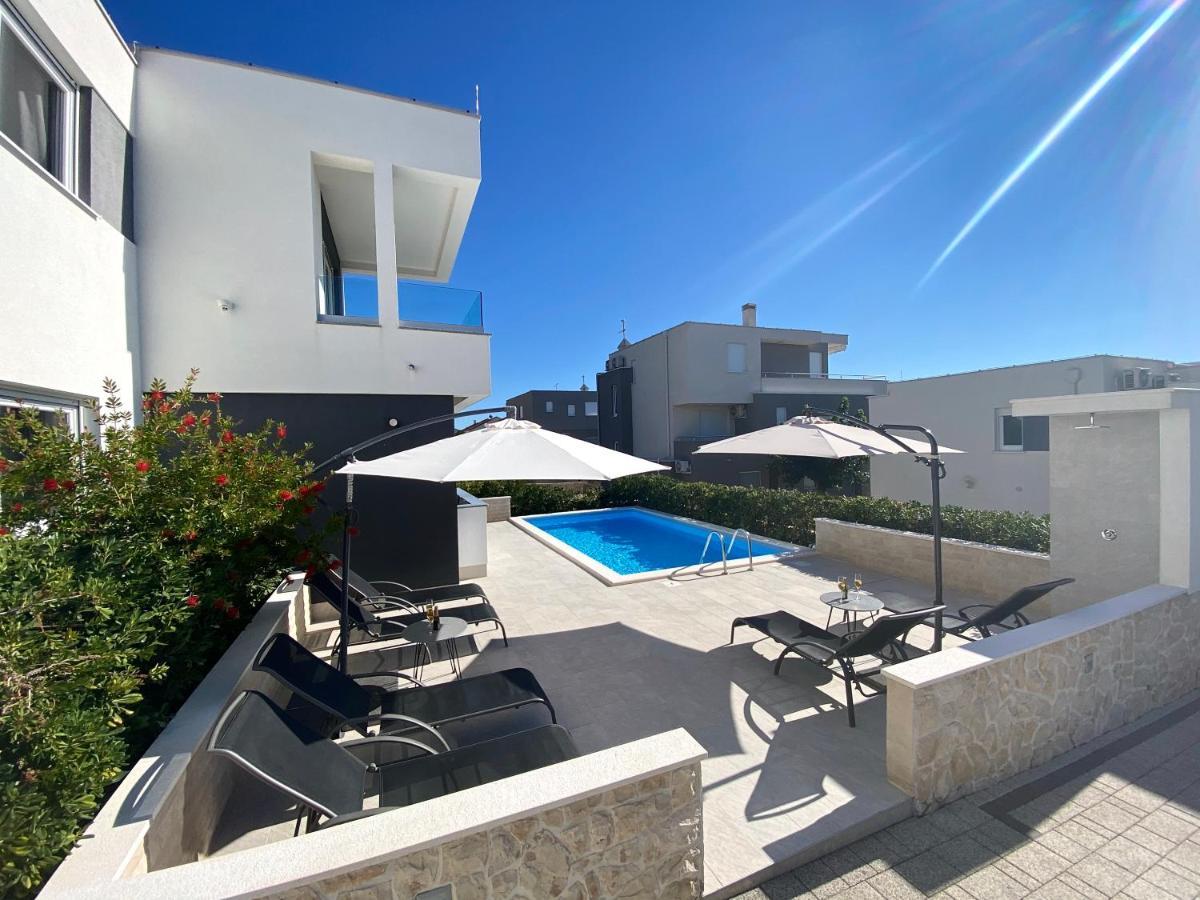 Fantasy Pool Villa Novalja Exteriér fotografie